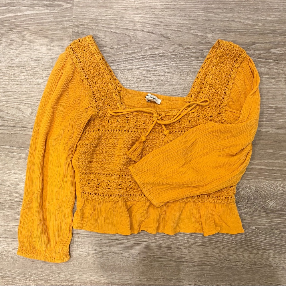 American Eagle top